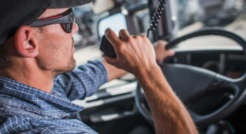 How Far Does a CB Radio Reach?